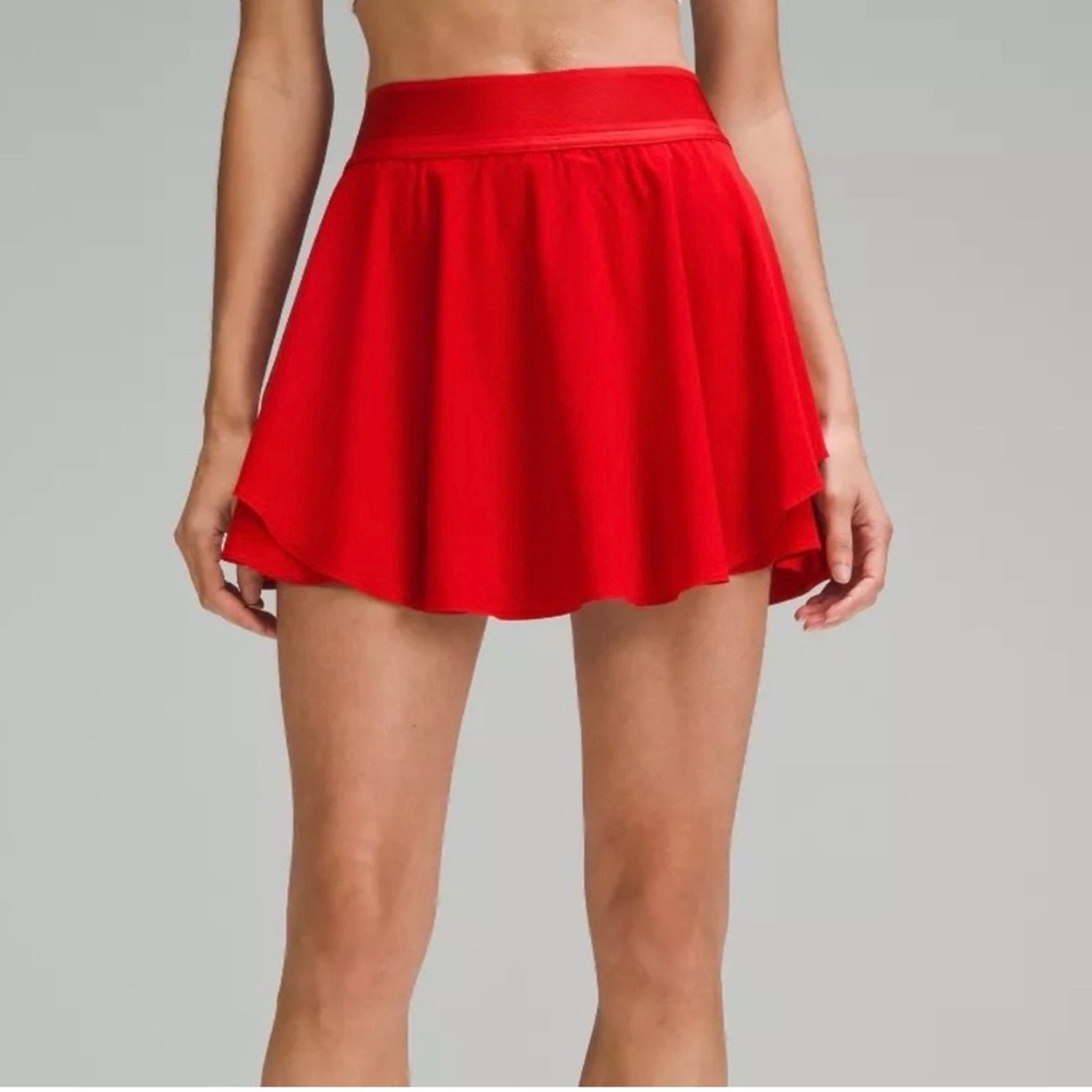 Lululemon court rival high rise tennis Skirt size 4 NWT
